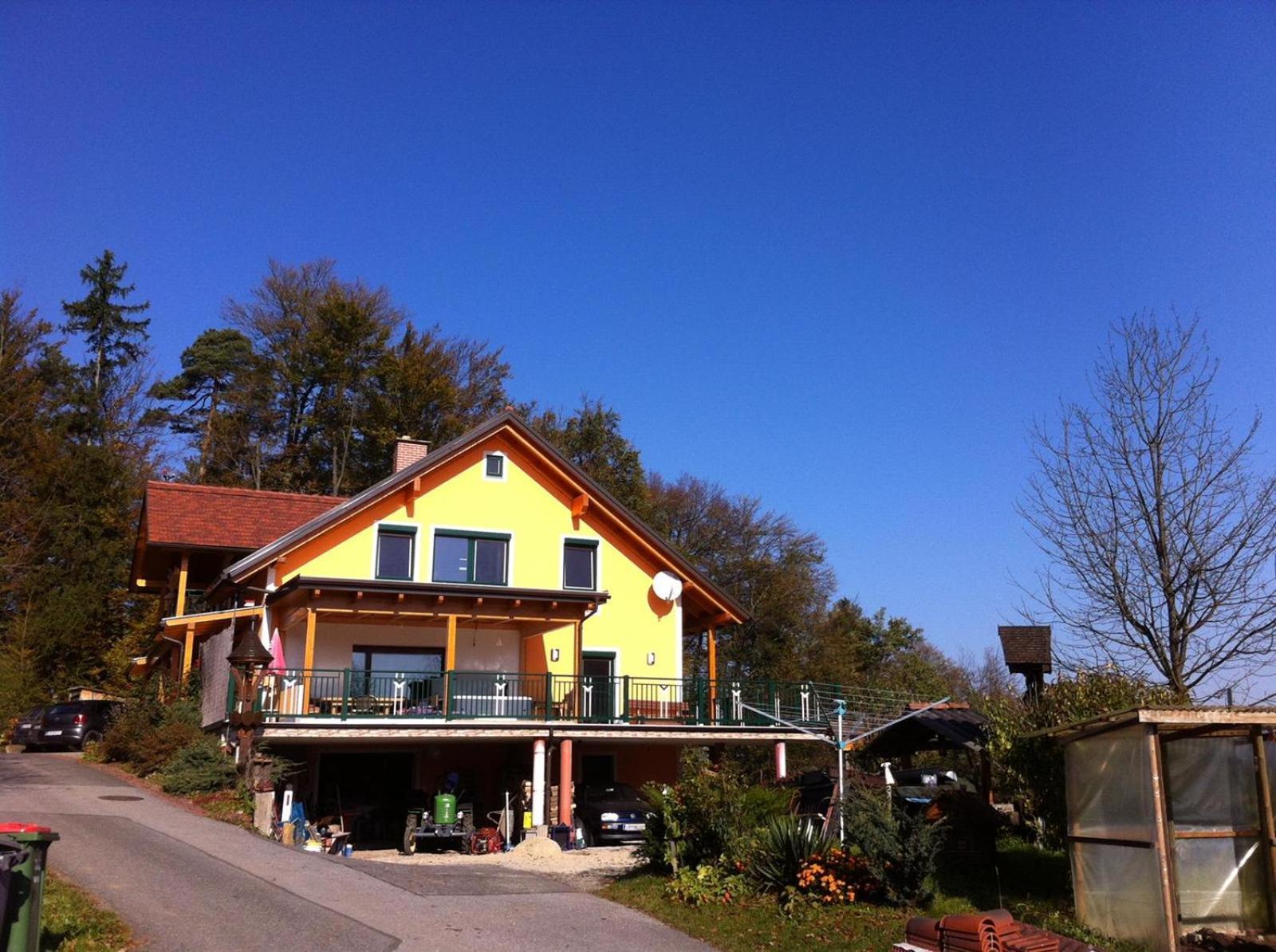 Gaestehaus Schmid Sankt Johann im Saggautal Экстерьер фото