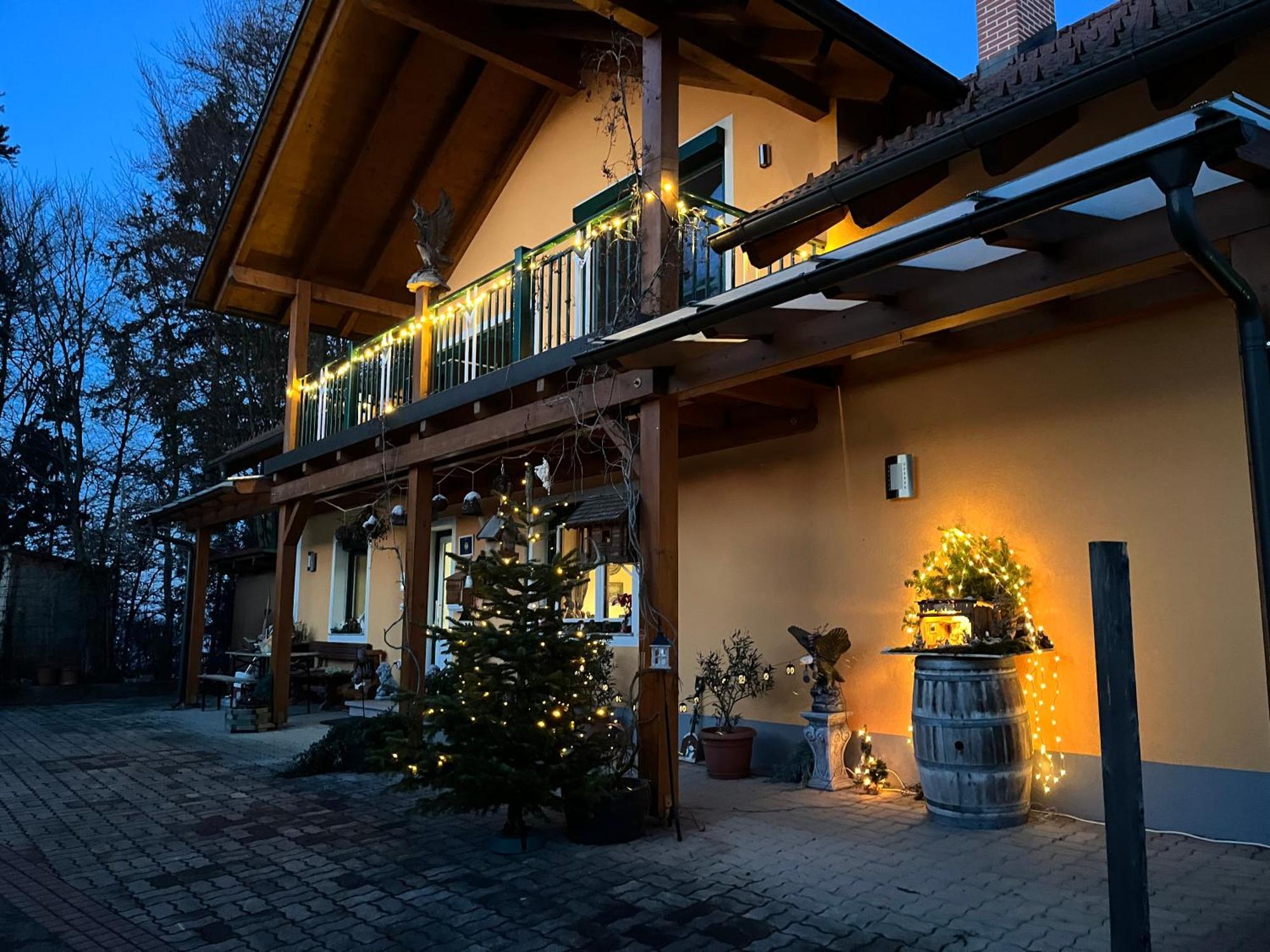 Gaestehaus Schmid Sankt Johann im Saggautal Экстерьер фото